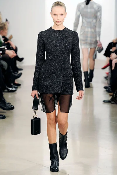 Look 27